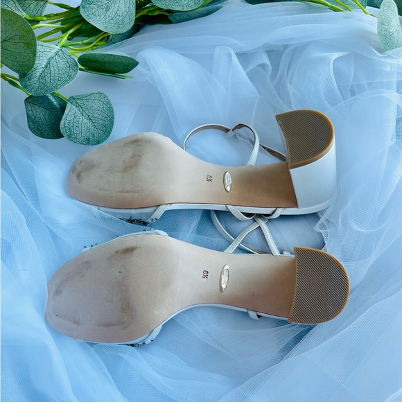 Brand new Bagdley Mischka Blaine size 8.5 Bridal Shoes - Picture 5 of 6